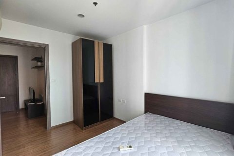 Studio dans le Condo à Watthana, Bangkok, Thaïlande  № 173437 - photo 8