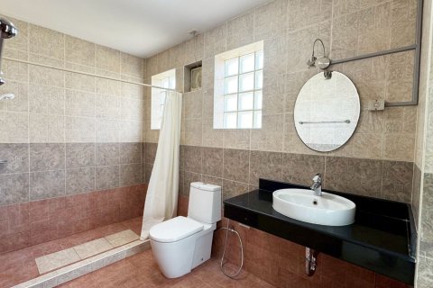 House in Suan Luang, Bangkok, Thailand 4 bedrooms № 173435 - photo 12