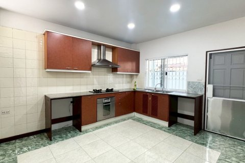 House in Suan Luang, Bangkok, Thailand 4 bedrooms № 173435 - photo 16