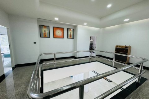 Villa à Pattaya, Thaïlande 8 chambres № 115366 - photo 5