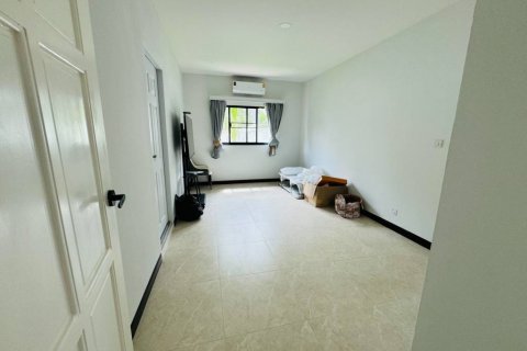 Villa à Pattaya, Thaïlande 8 chambres № 115366 - photo 6