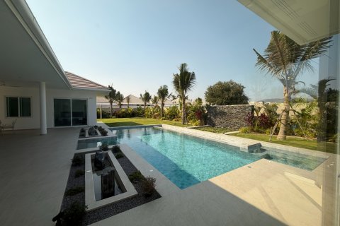 Villa in Hua Hin, Thailand 3 bedrooms № 169735 - photo 15