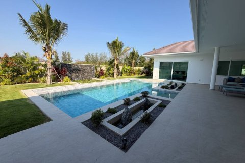Villa in Hua Hin, Thailand 3 bedrooms № 169735 - photo 19