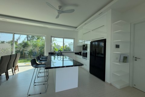 Villa in Hua Hin, Thailand 3 bedrooms № 169735 - photo 18