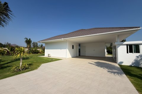 Villa in Hua Hin, Thailand 3 bedrooms № 169735 - photo 4