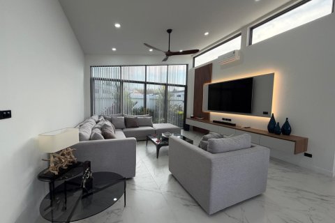 Villa in Hua Hin, Thailand 5 bedrooms № 169739 - photo 7