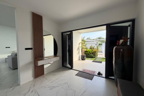 Villa in Hua Hin, Thailand 5 bedrooms № 169739 - photo 9