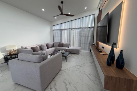 Villa in Hua Hin, Thailand 5 bedrooms № 169739 - photo 13