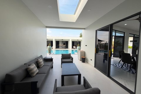 Villa in Hua Hin, Thailand 5 bedrooms № 169739 - photo 17