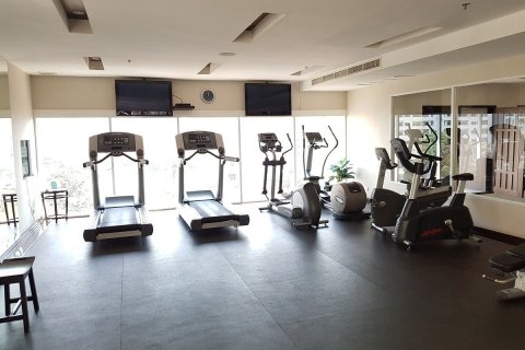 Condo in Watthana, Bangkok, Thailand, 2 bedrooms  № 139906 - photo 7