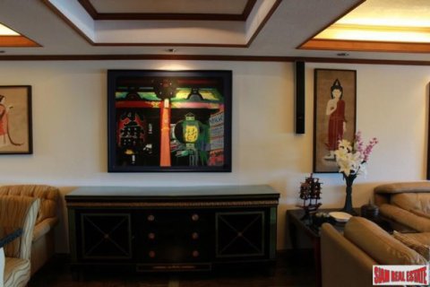 Apartment on Jomtien Beach, Pattaya, Thailand 3 bedrooms № 193220 - photo 5