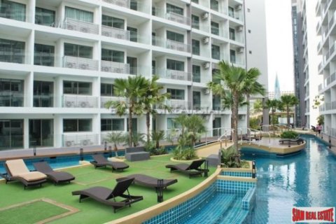 Apartment on Jomtien Beach, Pattaya, Thailand 2 bedrooms № 193217