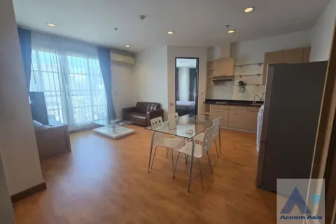 Condominio de 2 dormitorios en Khlong Toei, Bangkok, Tailandia № 214439 - foto 1