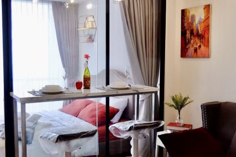 Studio dans le Condo à Bang Rak, Bangkok, Thaïlande  № 173108 - photo 12