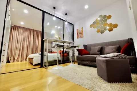 Studio dans le Condo à Bang Rak, Bangkok, Thaïlande  № 173108 - photo 7