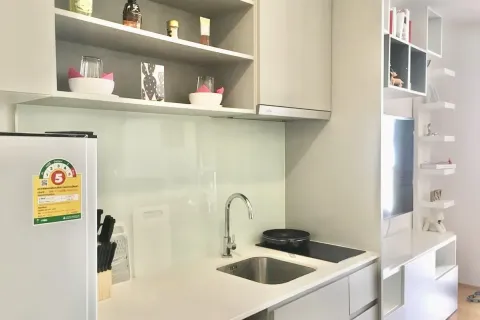 Studio dans le Condo à Bang Rak, Bangkok, Thaïlande  № 173108 - photo 9