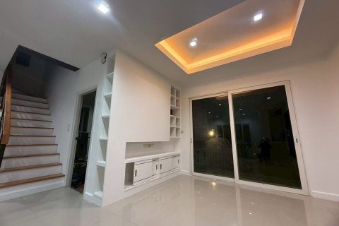 Maison à Prawet, Bangkok, Thaïlande 4 chambres № 173107 - photo 13