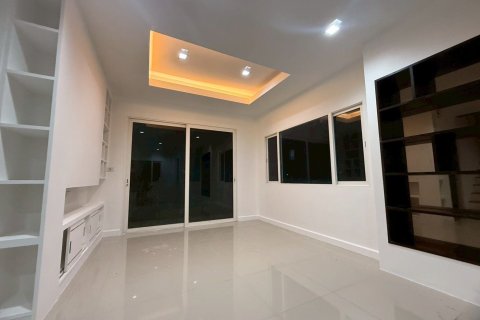 Maison à Prawet, Bangkok, Thaïlande 4 chambres № 173107 - photo 3