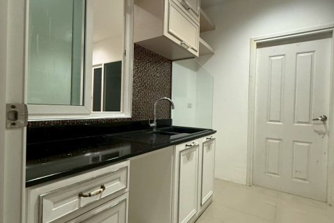 Maison à Prawet, Bangkok, Thaïlande 4 chambres № 173107 - photo 4