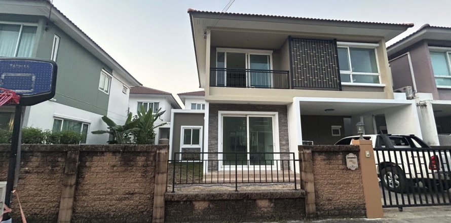 Maison à Prawet, Bangkok, Thaïlande 4 chambres № 173107