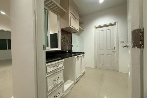 Maison à Prawet, Bangkok, Thaïlande 4 chambres № 173107 - photo 2