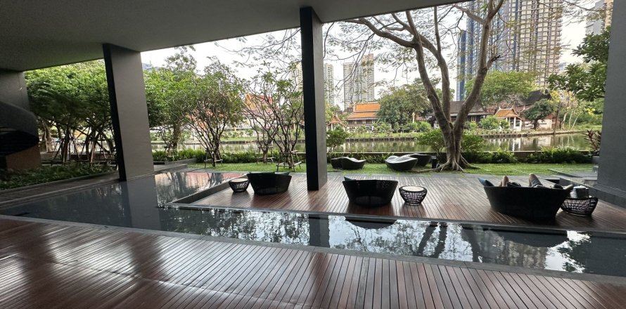 Studio dans le Condo à Watthana, Bangkok, Thaïlande  № 173109