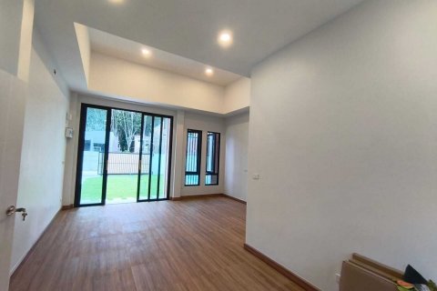 Villa in Nuea Khlong, Thailand 3 bedrooms № 140328 - photo 3