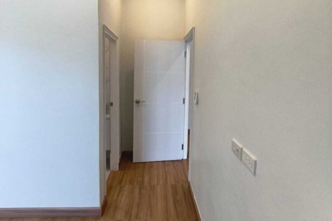 Villa in Nuea Khlong, Thailand 3 bedrooms № 140328 - photo 21