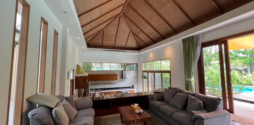 Villa in Phuket, Thailand 3 bedrooms № 140325