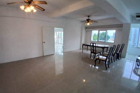 Condo à Sattahip, Thaïlande, 2 chambres № 146965 - photo 4