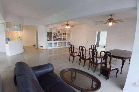 Condo à Sattahip, Thaïlande, 2 chambres № 146965 - photo 1