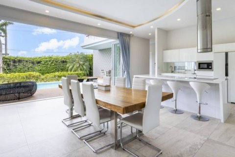 Villa à Bang Tao, Thaïlande 4 chambres № 146966 - photo 5