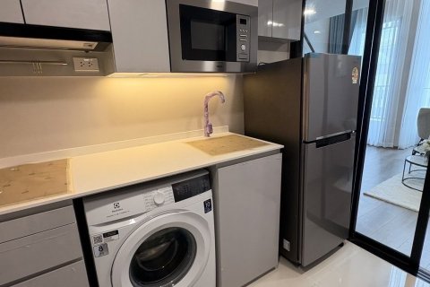 Studio in the Condo in Khlong Toei, Bangkok, Thailand № 142744 - photo 7