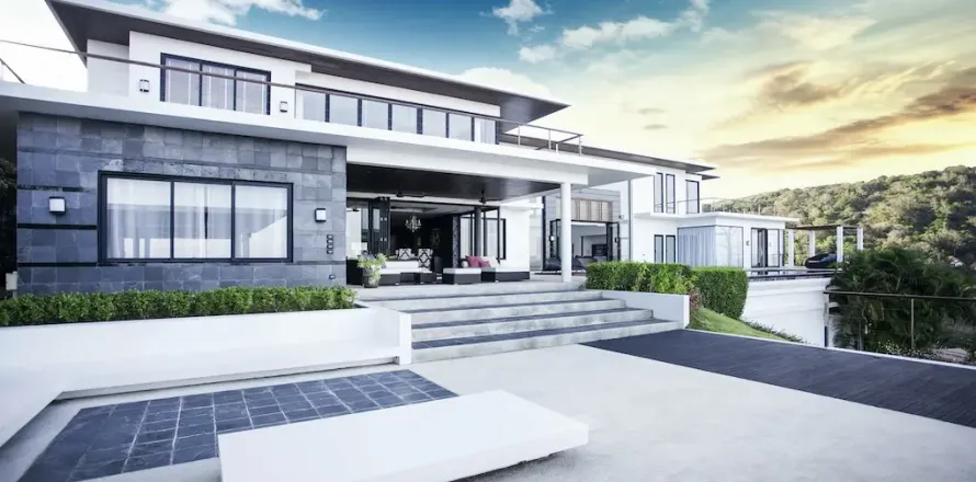 Villa in Rawai, Thailand 6 bedrooms № 190593