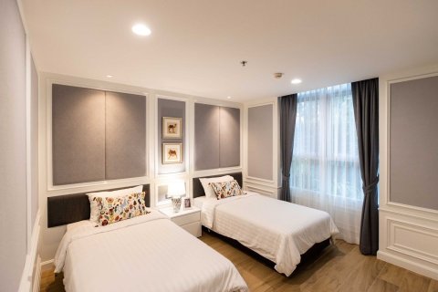 Condo in Huai Khwang, Bangkok, Thailand, 3 bedrooms № 160844 - photo 17