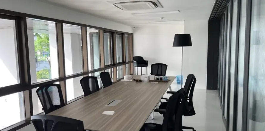 Office in Suan Luang, Bangkok, Thailand № 160846
