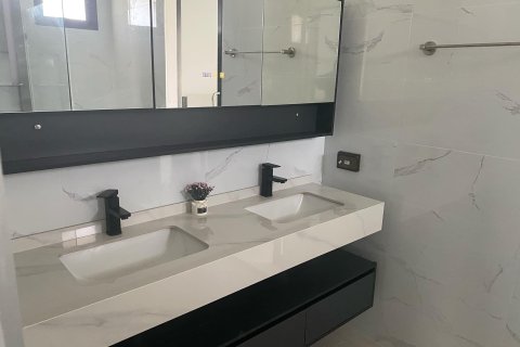 House in Hua Hin, Thailand 3 bedrooms № 154648 - photo 19