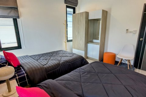 House in Hua Hin, Thailand 3 bedrooms № 154648 - photo 13