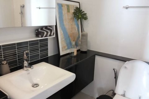 Condo in Bang Na, Bangkok, Thailand, 2 bedrooms № 154650 - photo 2