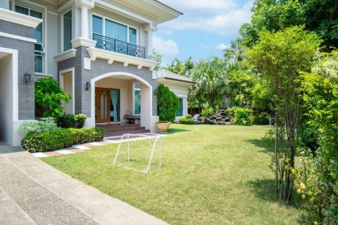 House in Bang Khae, Bangkok, Thailand 5 bedrooms № 154647 - photo 4