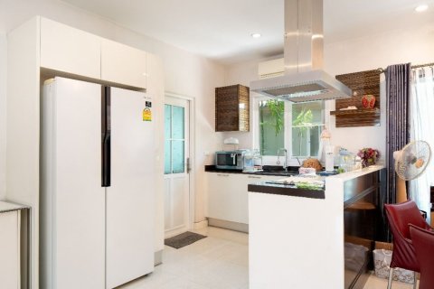 House in Bang Khae, Bangkok, Thailand 5 bedrooms № 154647 - photo 11