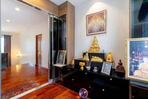 House in Bang Khae, Bangkok, Thailand 5 bedrooms № 154647 - photo 24