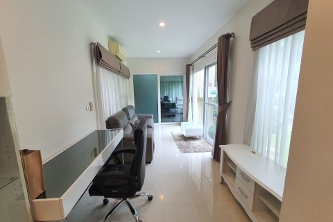House in Bang Khae, Bangkok, Thailand 5 bedrooms № 154647 - photo 18