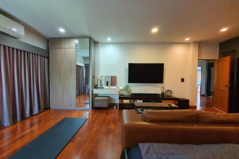 House in Bang Khae, Bangkok, Thailand 5 bedrooms № 154647 - photo 29