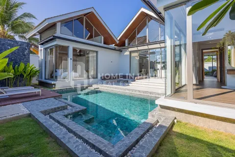 Haus in Phuket, Thailand 3 Schlafzimmer № 222792 - Foto 2