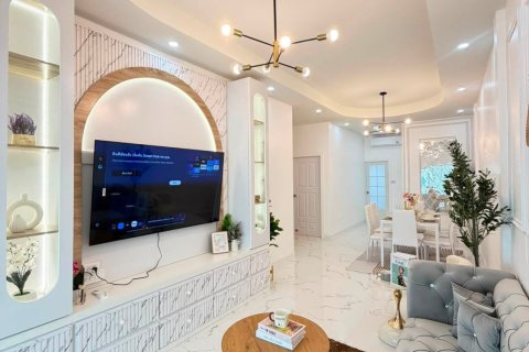 Villa in Pattaya, Thailand 2 Schlafzimmer № 222789 - Foto 4