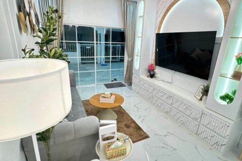 Villa in Pattaya, Thailand 2 Schlafzimmer № 222789 - Foto 7