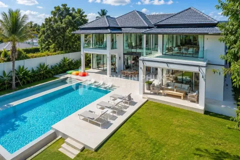 Haus in Phuket, Thailand 5 Schlafzimmer № 222793