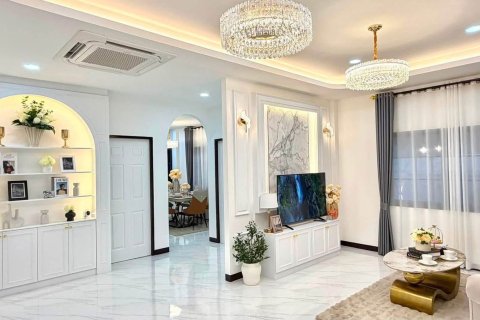 Villa in Pattaya, Thailand 3 Schlafzimmer № 222788 - Foto 9