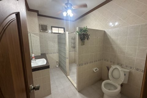 Вилла в Паттайе, Таиланд с 4 спальнями № 149755 - фото 12